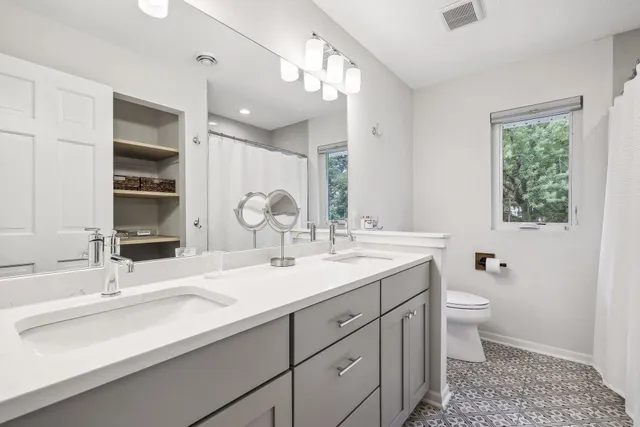 $5,200 | 18620 26th Avenue North, Plymouth, MN 55447