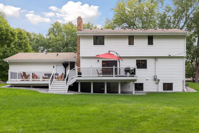 $5,200 | 18620 26th Avenue North, Plymouth, MN 55447