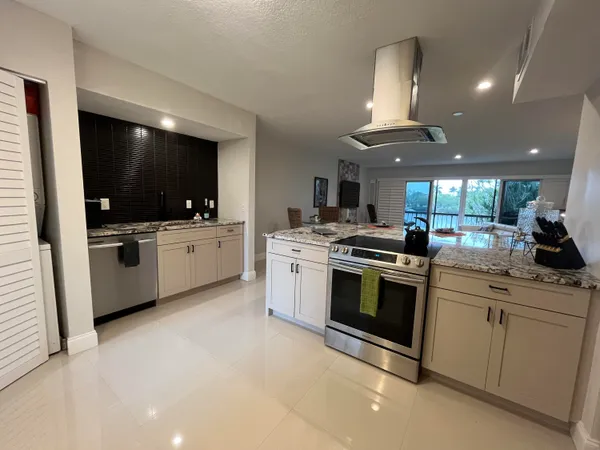 $255,000 | 9130 Southeast Riverfront Terrace, Unit L, Jupiter, FL 33469