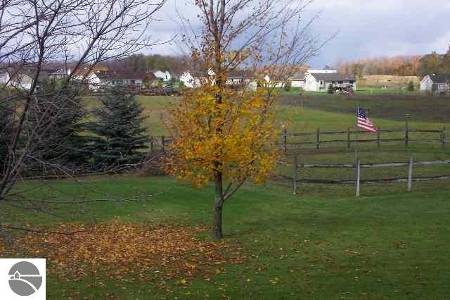 542 South Rusch Road Traverse City, MI 49696 - Photo 9 of 9 1670110-8.JPG
