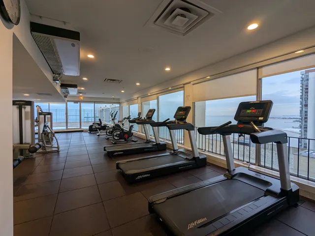 $140,000 | 6171 North Sheridan Road, Unit 1408, Chicago, IL 60660