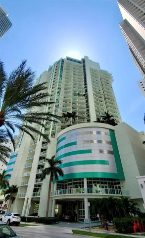 $2,800 | 218 Southeast 14th Street, Unit 1104, Miami, FL 33131