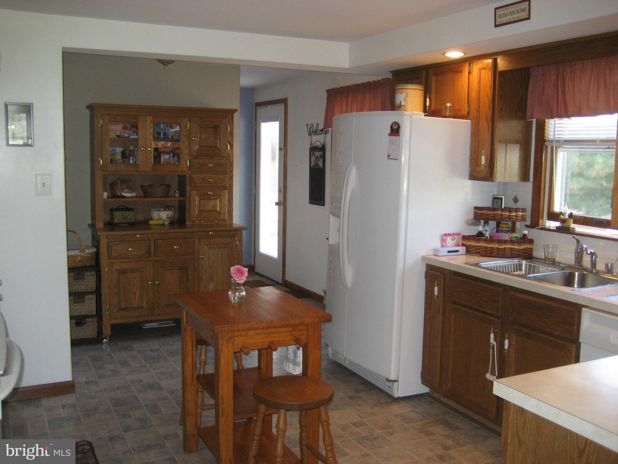 7293 Covingtons Corner Road Bealeton, VA 22712 - Photo 3 of 30 Kitchen