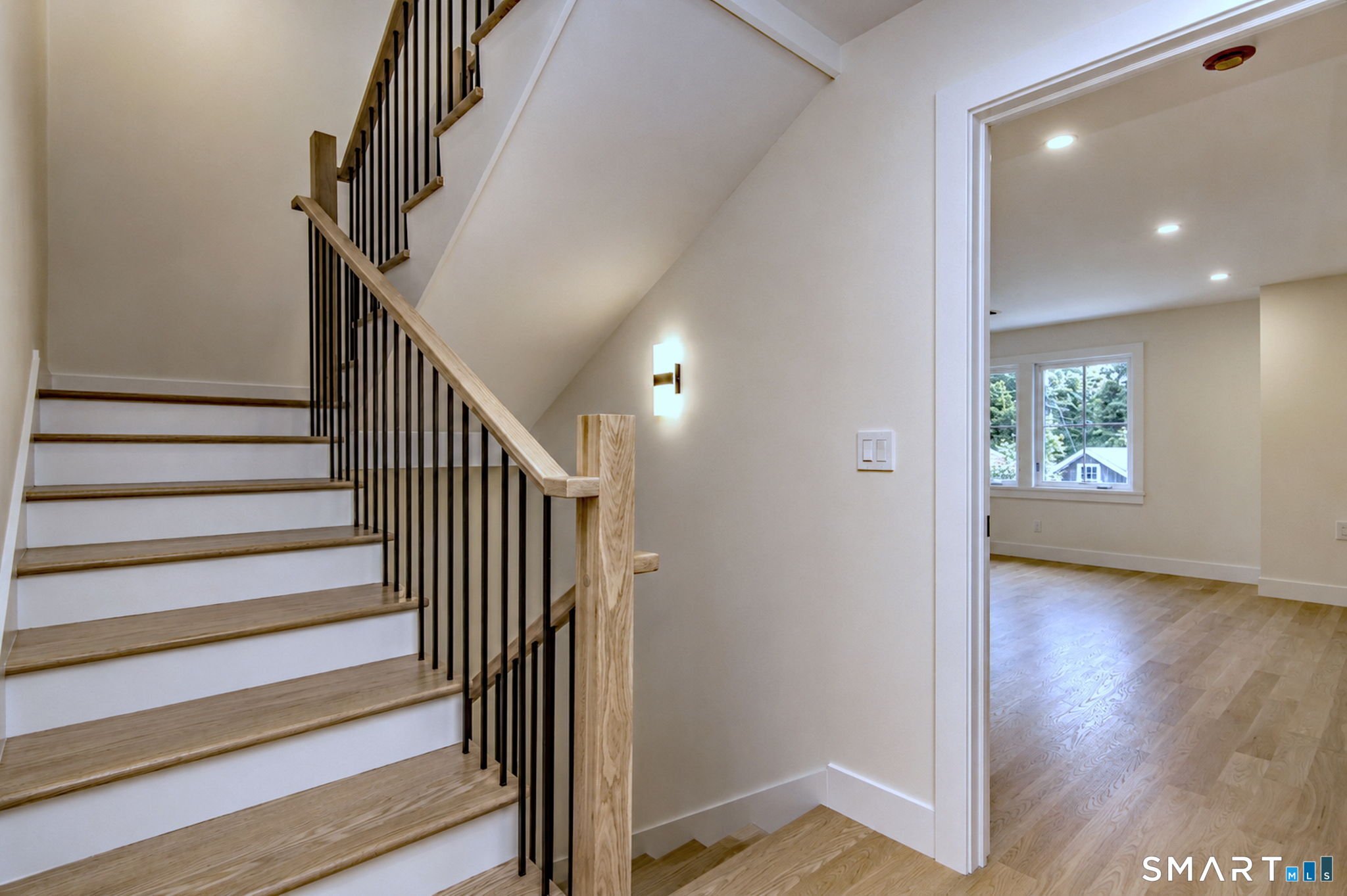 35 Myrtle Street Norwalk, CT 06855 - Photo 8 of 39 Gallery Image 8