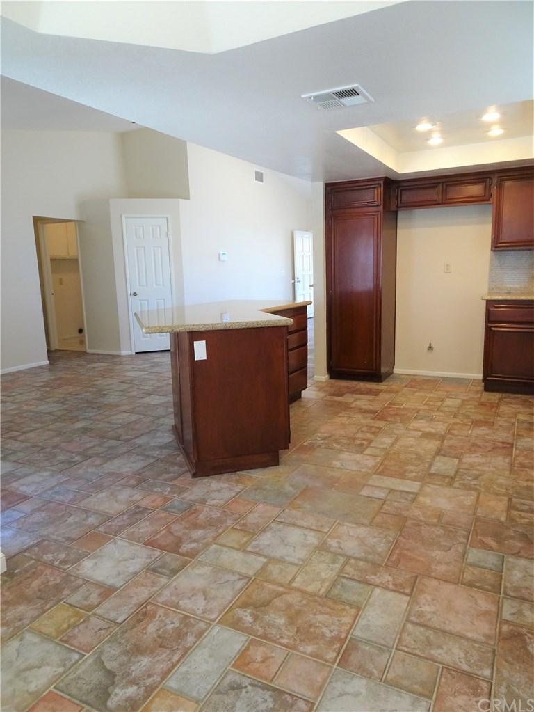 13001 August Circle Riverside, CA 92503 - Photo 12 of 26