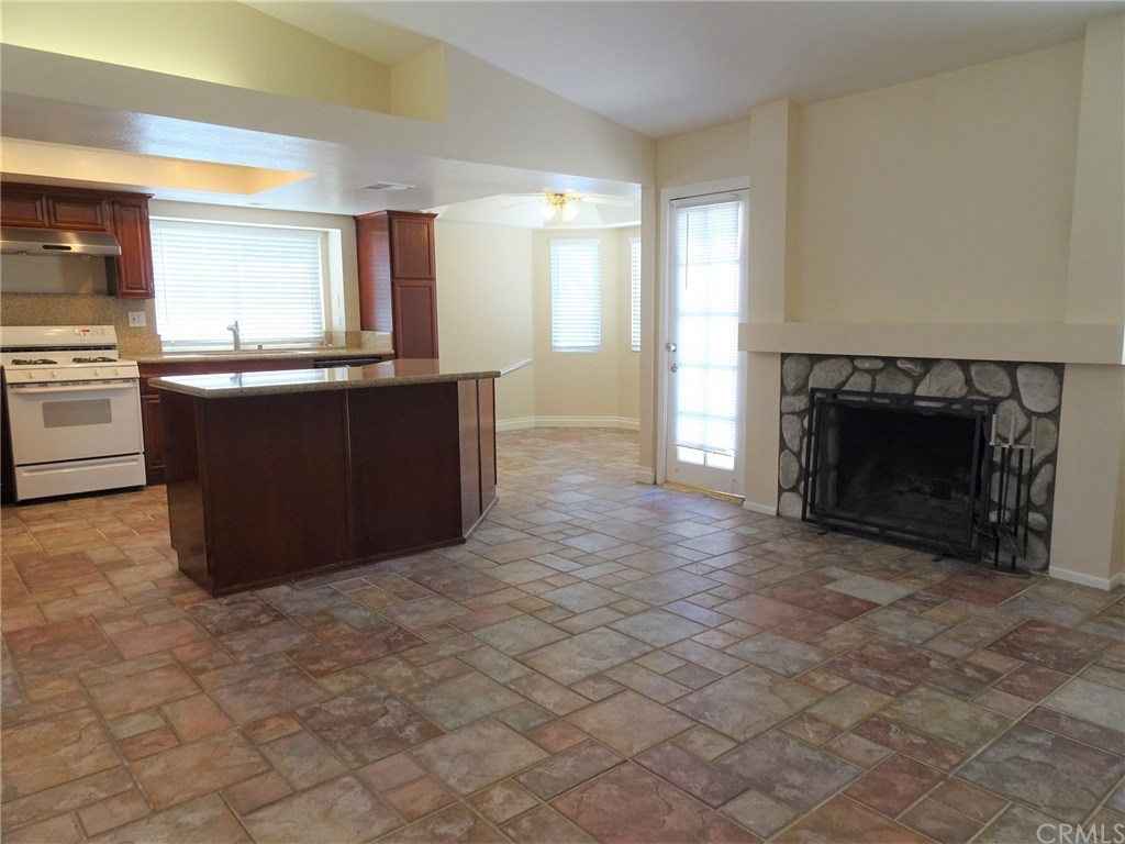 13001 August Circle Riverside, CA 92503 - Photo 13 of 26