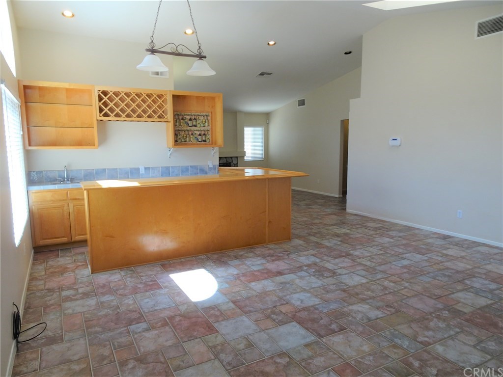 13001 August Circle Riverside, CA 92503 - Photo 5 of 26