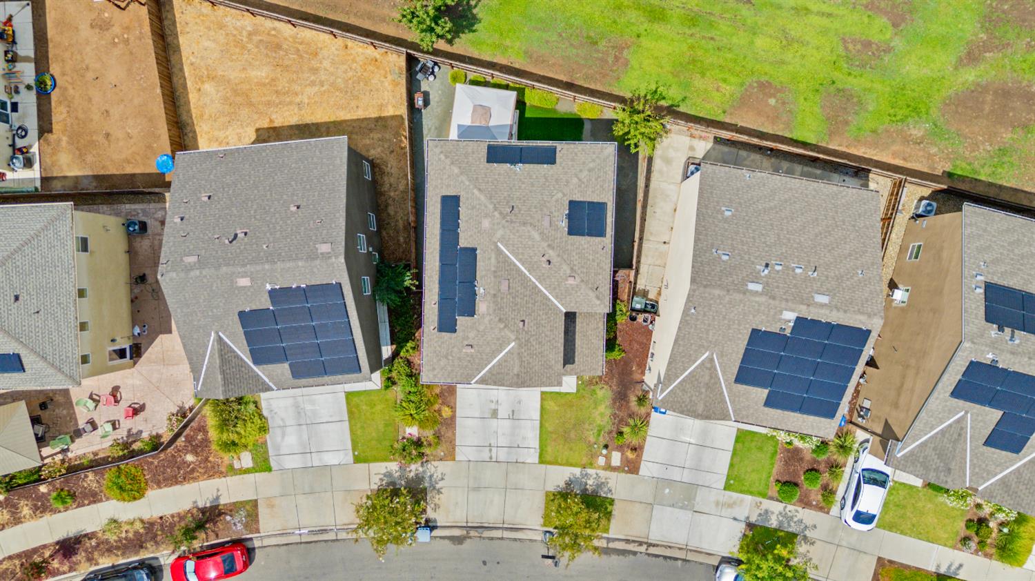 377 Shafer Avenue Merced, CA 95348 - Photo 28 of 36 an aerial view of residential houses with outdoor space