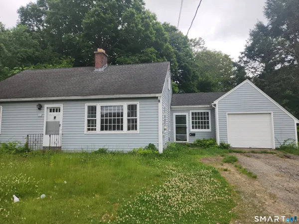 $199,900 | 12 Salem Turnpike, Norwich, CT 06360