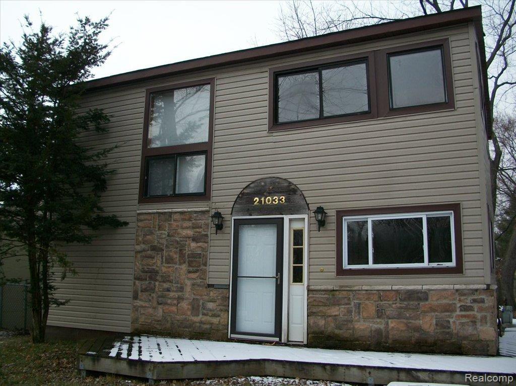 21033 Inkster Road Farmington, MI 48336 - Photo 1 of 5 100_3178