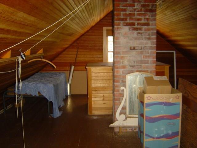 232 Byards Point Road Sedgwick, ME 04673 - Photo 19 of 31 The second floor of the cottage