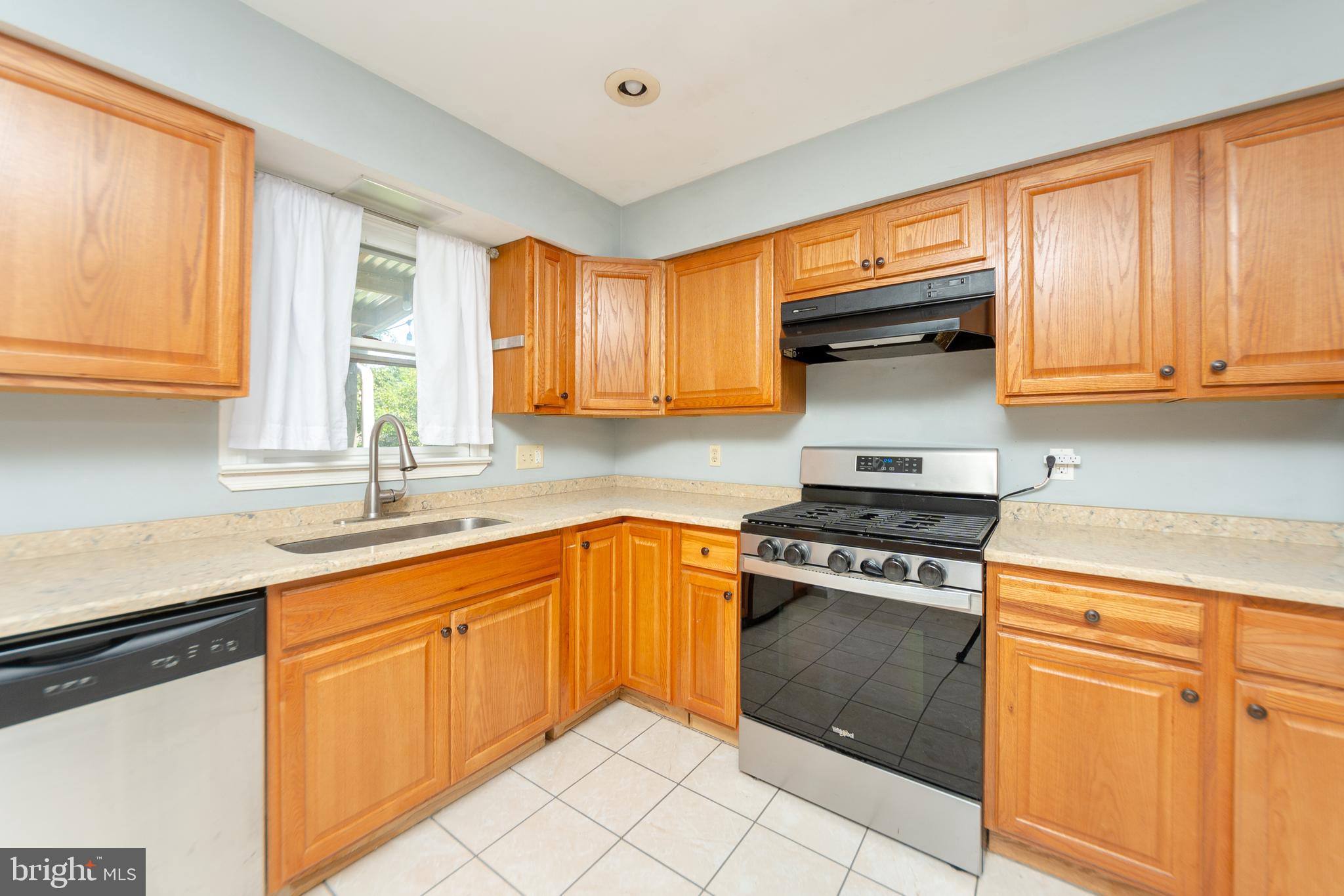 2069 Stone Mill Road Lancaster, PA 17603 - Photo 7 of 52 KITCHEN