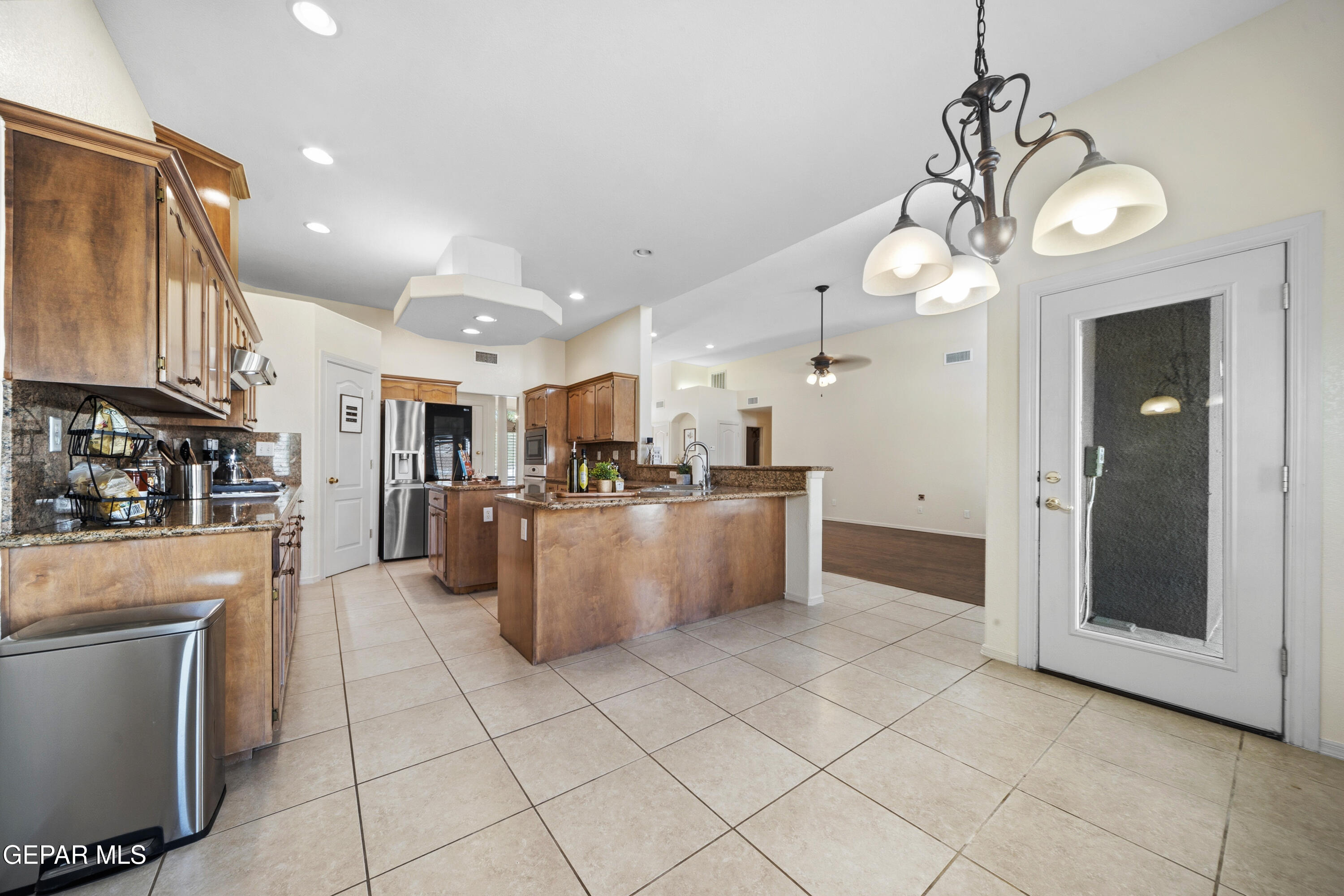 1472 Pioneer Ridge Drive El Paso, TX 79912 - Photo 6 of 58 13-A24I9943