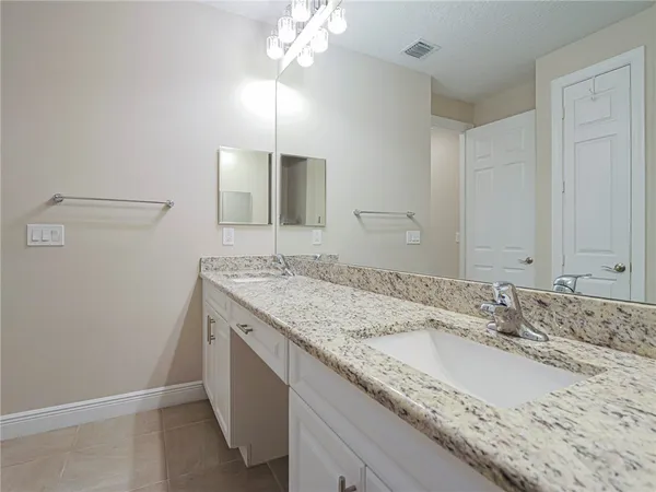 $359,500 | 7473 White Oak Lane, Vero Beach, FL 32966