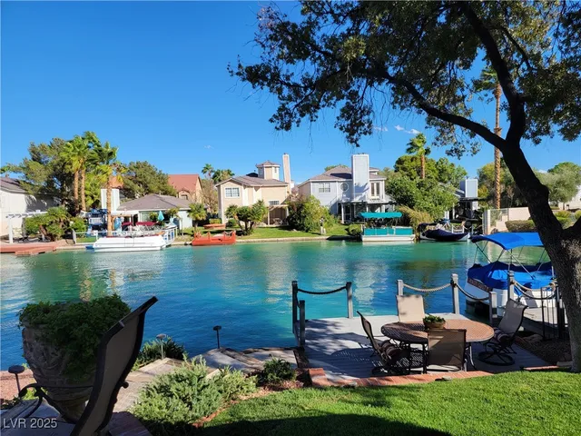 $1,150,000 | 3020 West Waterside Circle, Las Vegas, NV 89117