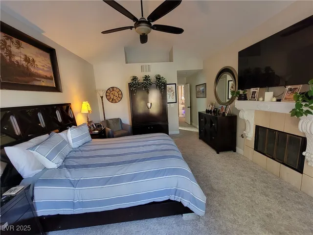 $1,150,000 | 3020 West Waterside Circle, Las Vegas, NV 89117