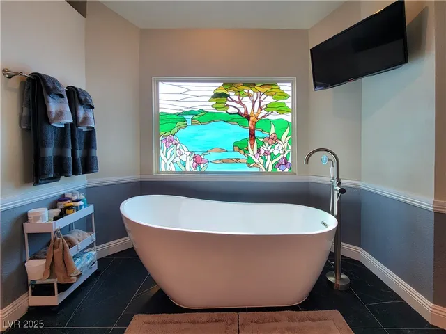 $1,150,000 | 3020 West Waterside Circle, Las Vegas, NV 89117