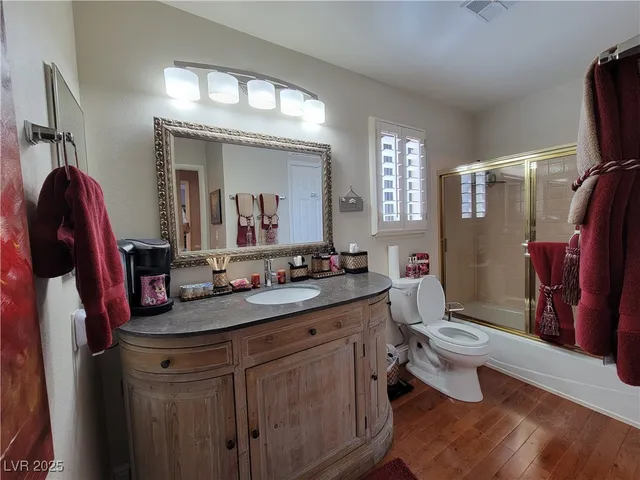 $1,150,000 | 3020 West Waterside Circle, Las Vegas, NV 89117