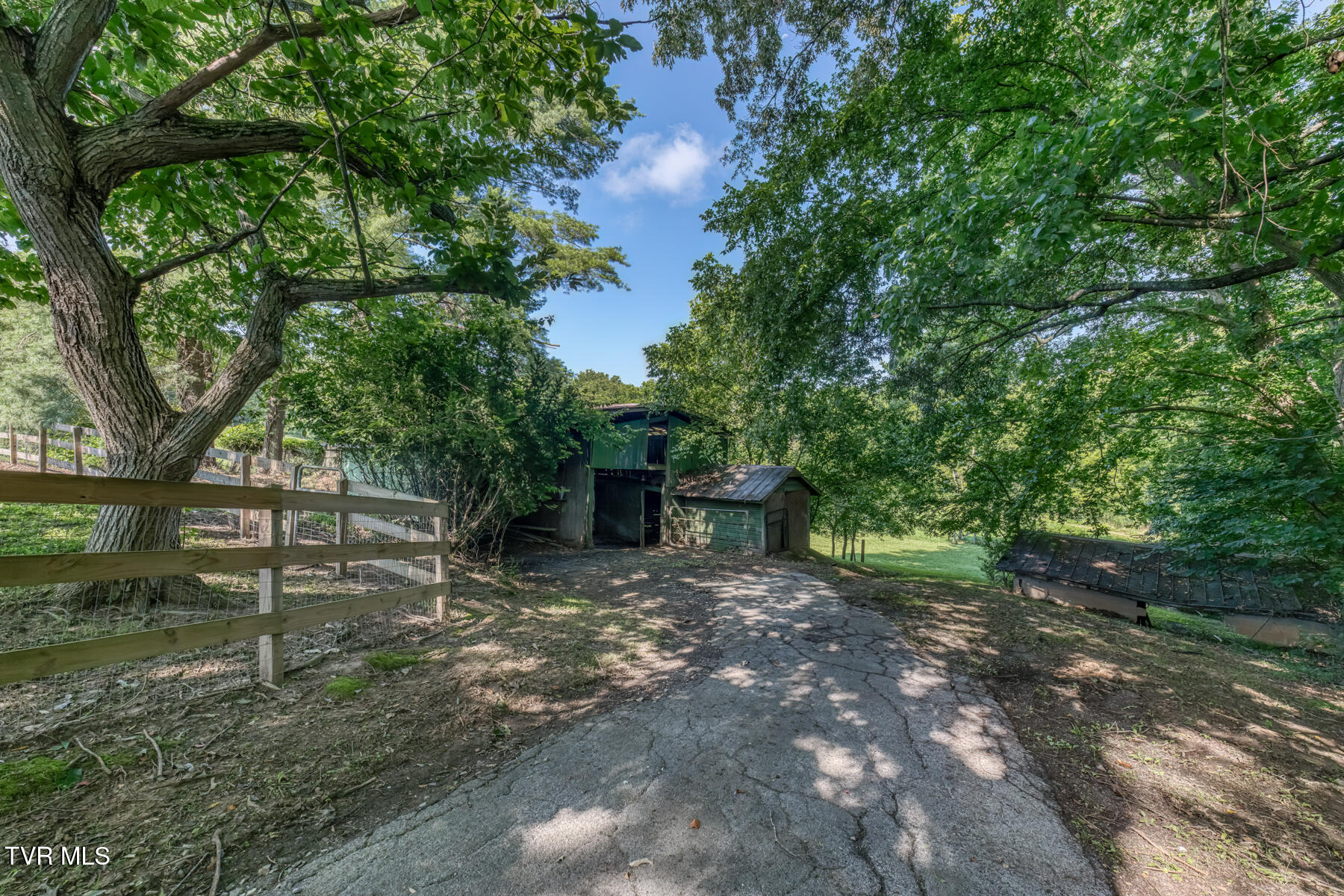 419 Kitzmiller Road Gray, TN 37615 - Photo 69 of 94 419 Kitzmiller Rd-86