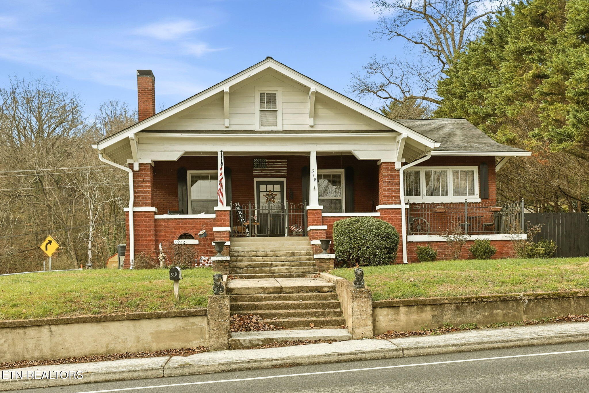 518 North Main Street Clinton, TN 37716 - Photo 1 of 44 1