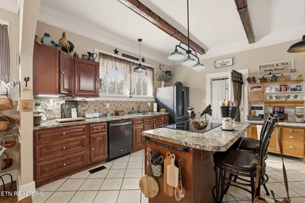 $469,000 | 518 North Main Street, Clinton, TN 37716