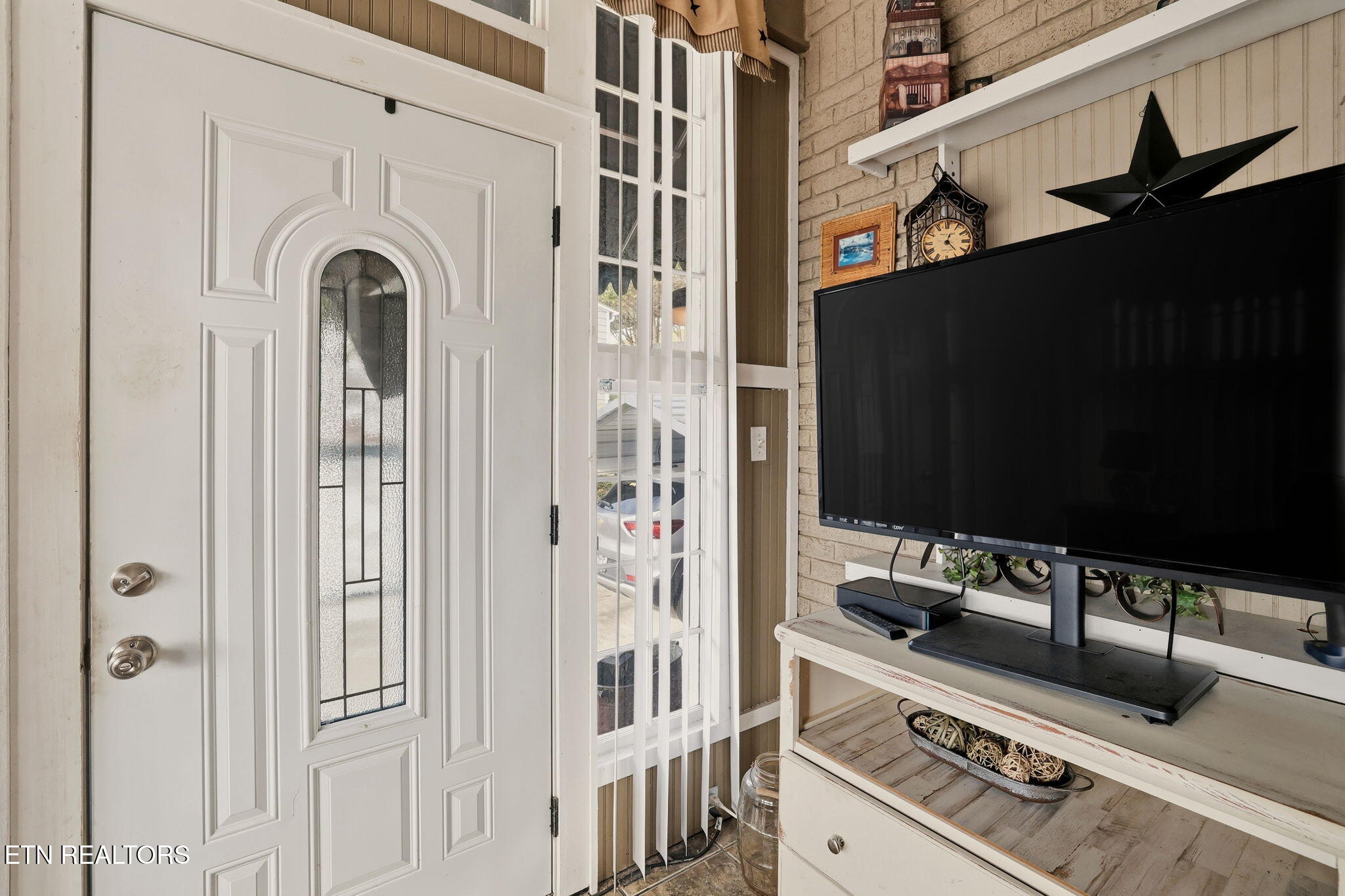 518 North Main Street Clinton, TN 37716 - Photo 16 of 44 16