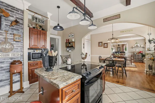 $469,000 | 518 North Main Street, Clinton, TN 37716