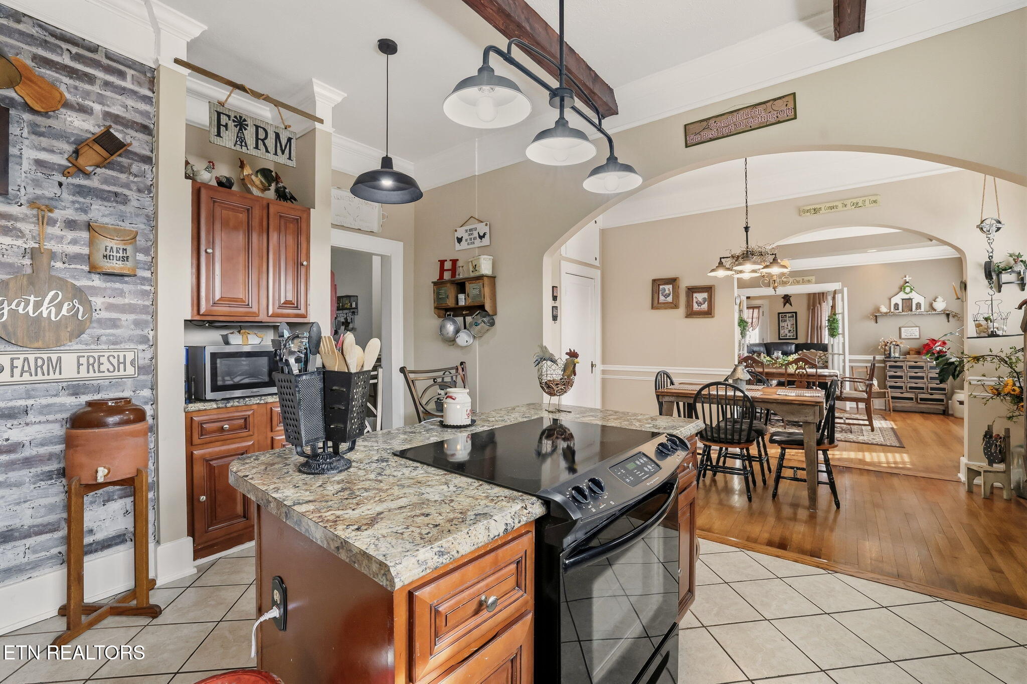 518 North Main Street Clinton, TN 37716 - Photo 17 of 44 17