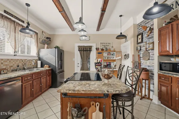 $469,000 | 518 North Main Street, Clinton, TN 37716