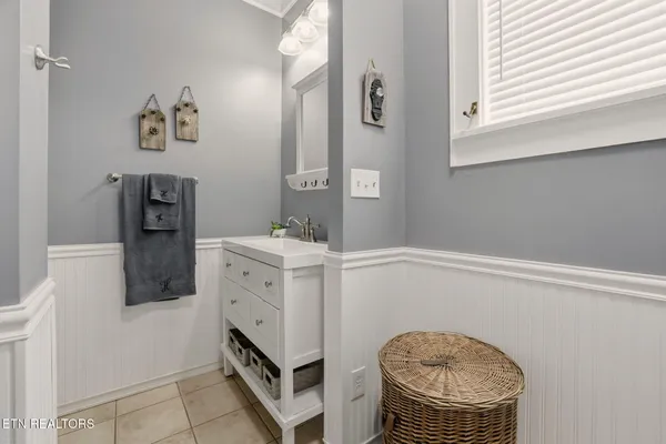 $469,000 | 518 North Main Street, Clinton, TN 37716