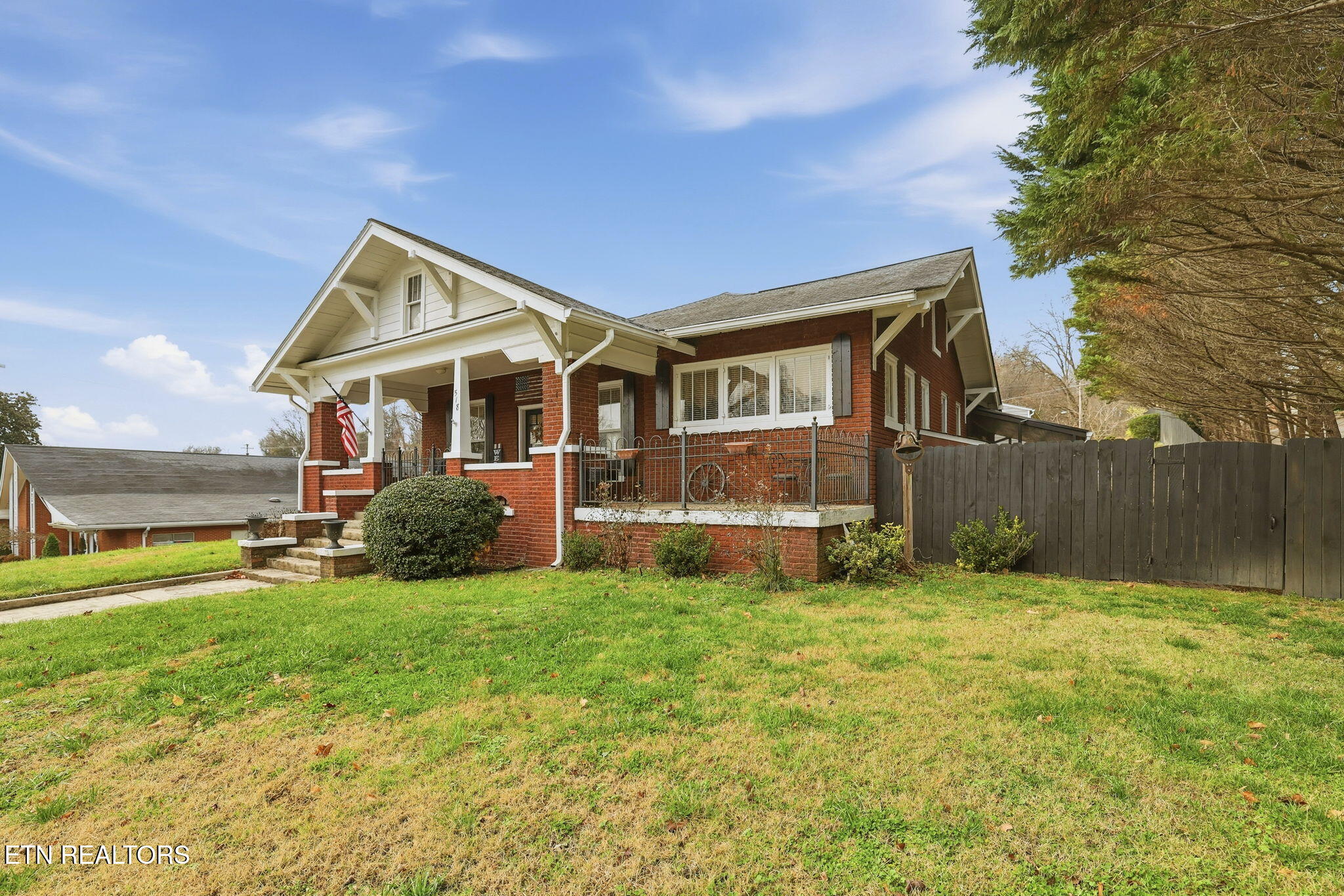 518 North Main Street Clinton, TN 37716 - Photo 3 of 44 3