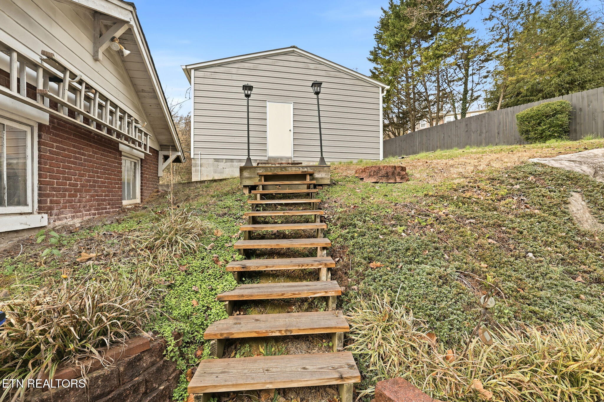 518 North Main Street Clinton, TN 37716 - Photo 37 of 44 37