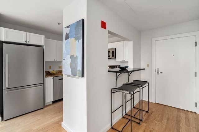 $630,000 | 234 Causeway Street, Unit 921, Boston, MA 02114