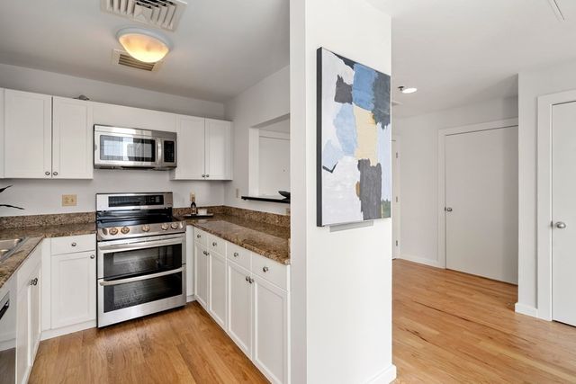 $630,000 | 234 Causeway Street, Unit 921, Boston, MA 02114