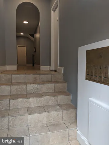 a view of entryway with a rug