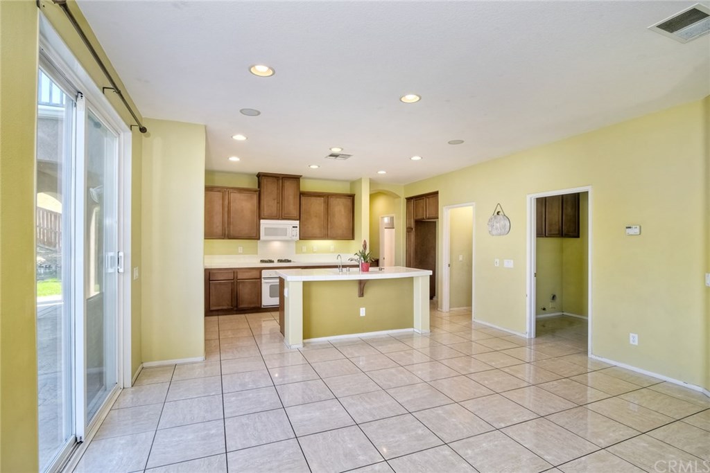 36017 Blackstone Circle Wildomar, CA 92595 - Photo 14 of 39