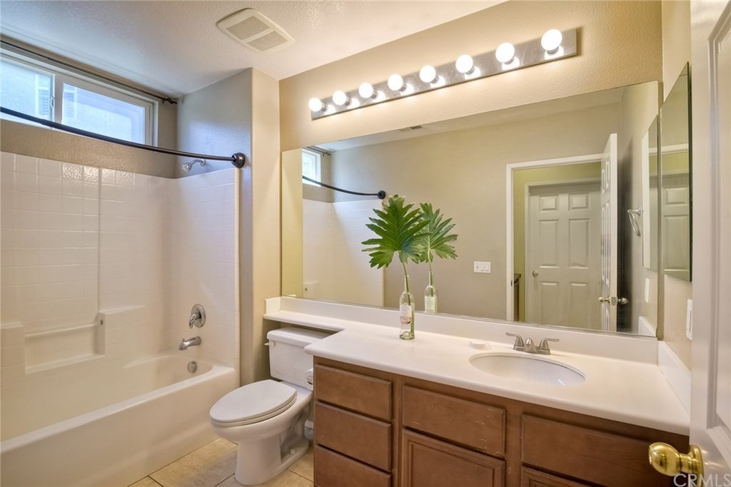 36017 Blackstone Circle Wildomar, CA 92595 - Photo 18 of 39