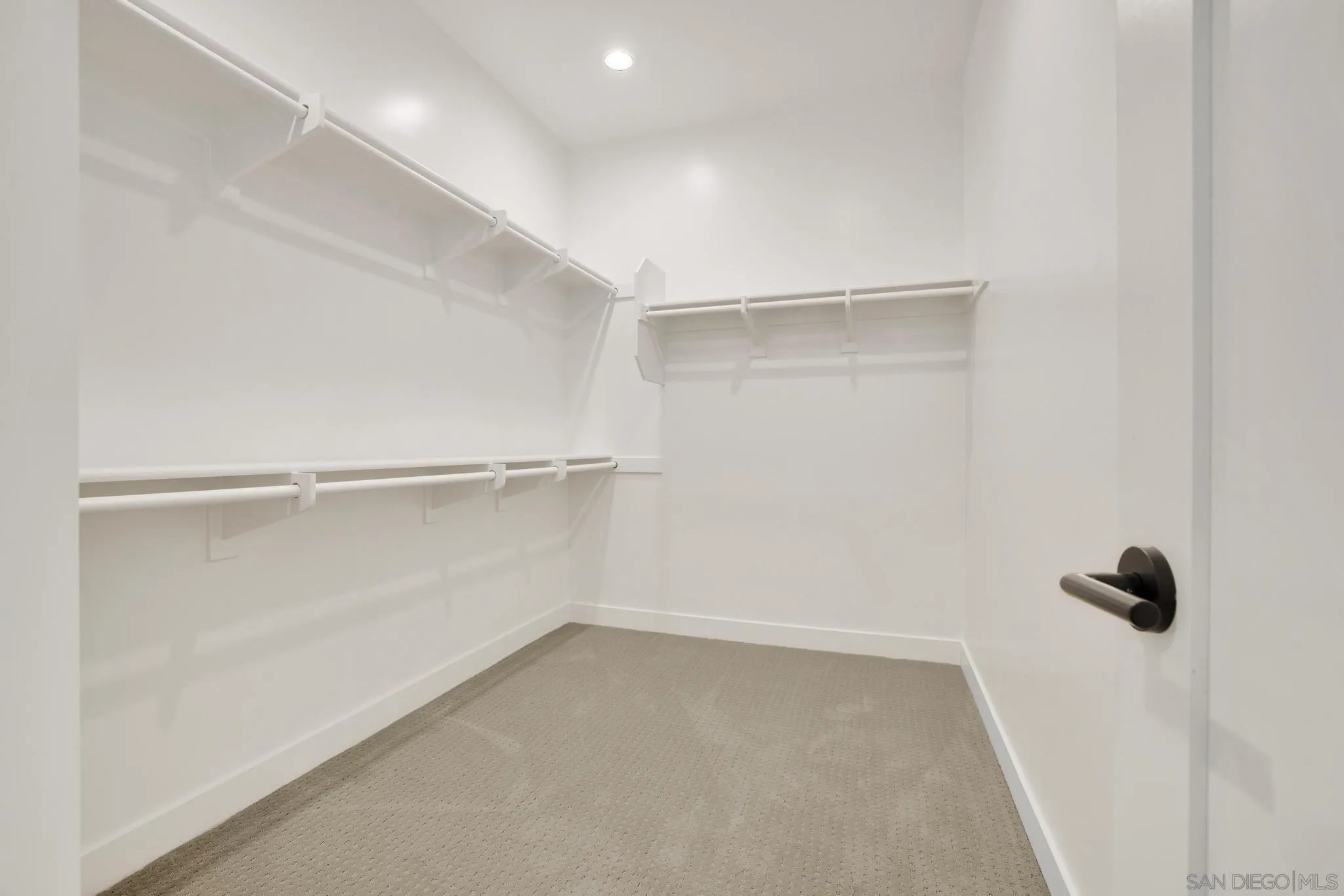 10230 Noble Way Santee, CA 92071 - Photo 13 of 46 Gallery Image 13