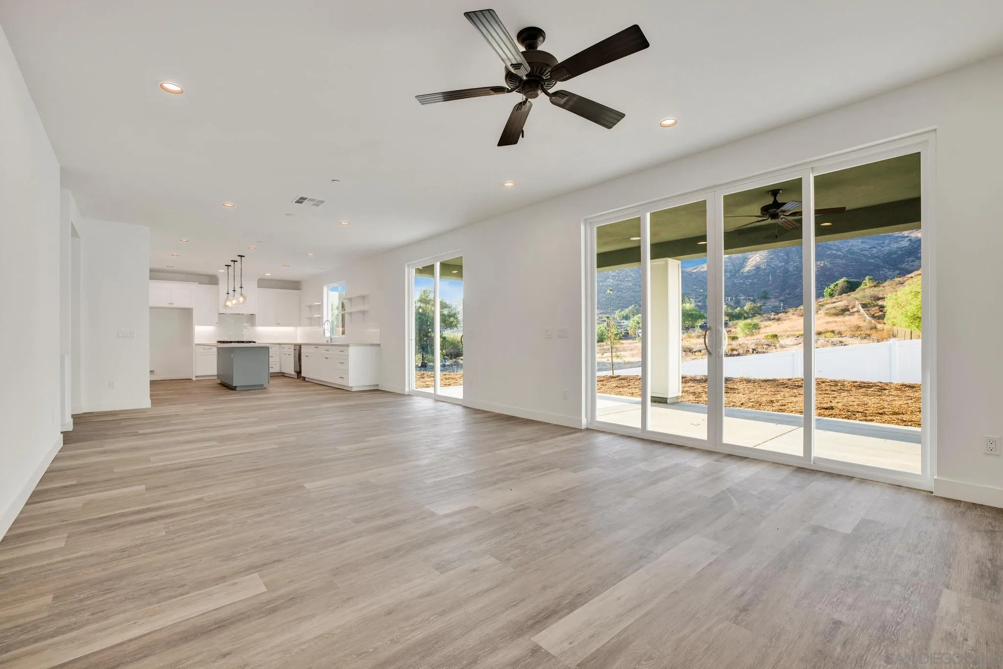 10230 Noble Way Santee, CA 92071 - Photo 8 of 46 Gallery Image 8