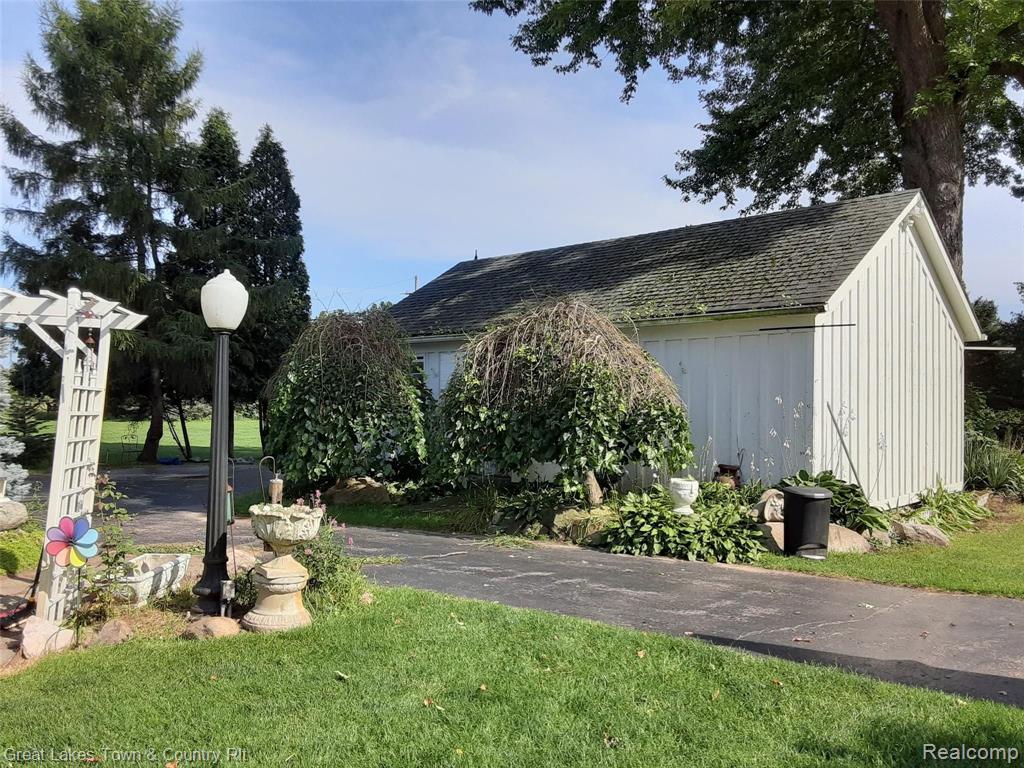2517 Clark Road Lapeer, MI 48446 - Photo 19 of 23