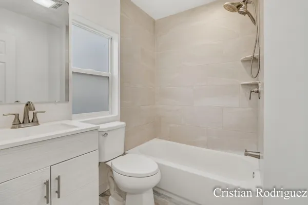 $274,900 | 2232 Avon Avenue Southwest, Wyoming, MI 49519