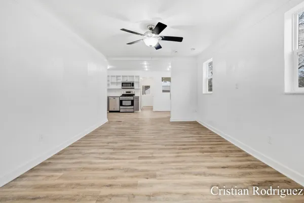 $274,900 | 2232 Avon Avenue Southwest, Wyoming, MI 49519