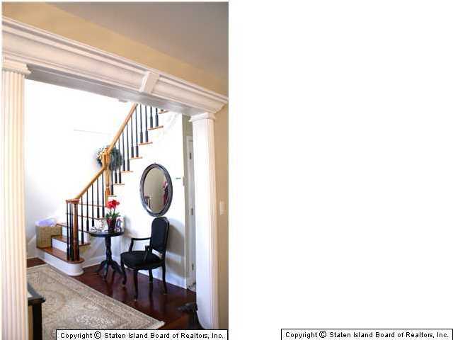 826 West Fingerboard Road Staten Island, NY 10305 - Photo 10 of 19 Additional Photo
