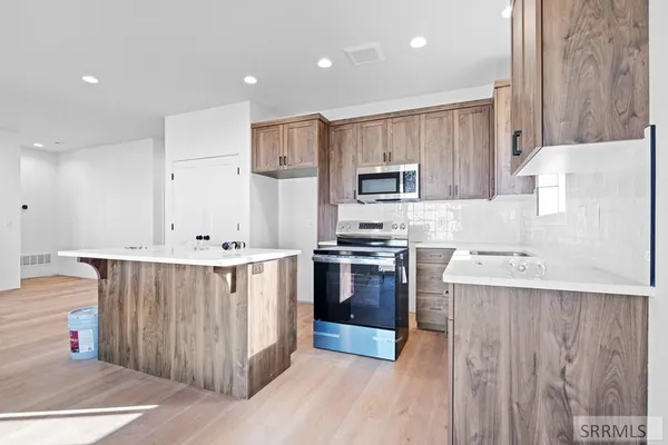 $405,000 | 31 East Hemlock Lane, Rigby, ID 83442