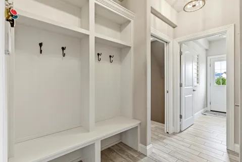 $915,000 | 2505 Genevieve Way, Waunakee, WI 53597