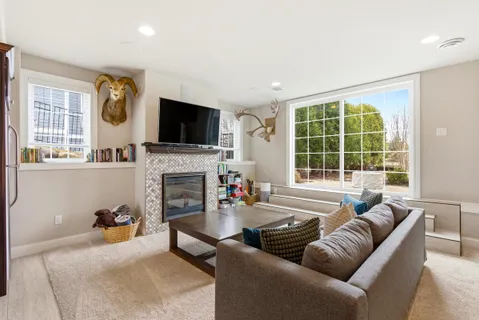 $915,000 | 2505 Genevieve Way, Waunakee, WI 53597