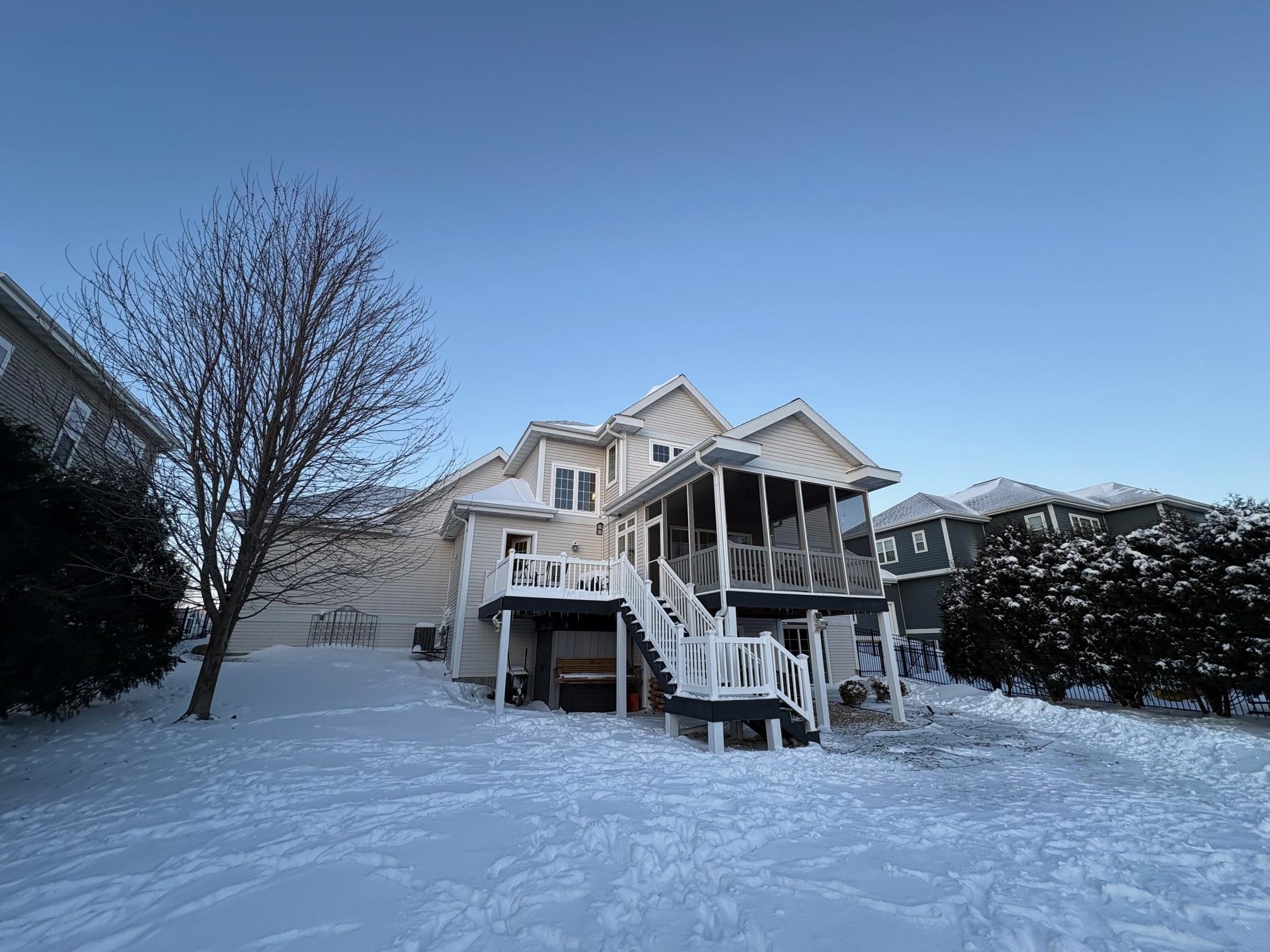 2505 Genevieve Way Waunakee, WI 53597 - Photo 5 of 9