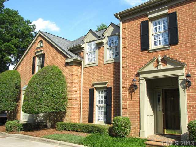2811 Sharon View Road, Unit 25 Charlotte, NC 28210 - Photo 1 of 15 Gallery Image 1