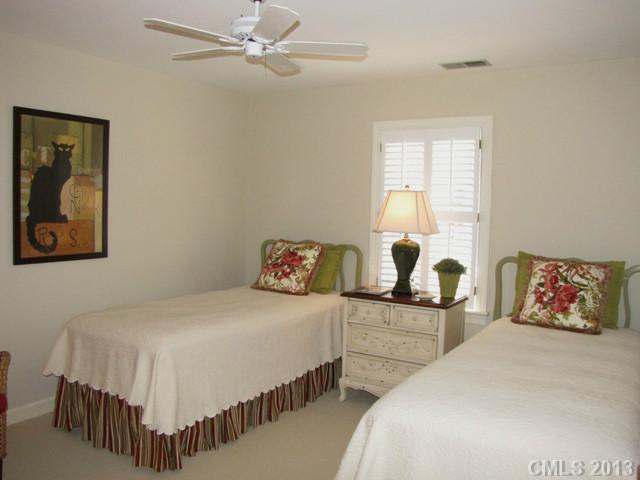 2811 Sharon View Road, Unit 25 Charlotte, NC 28210 - Photo 11 of 15 Gallery Image 11