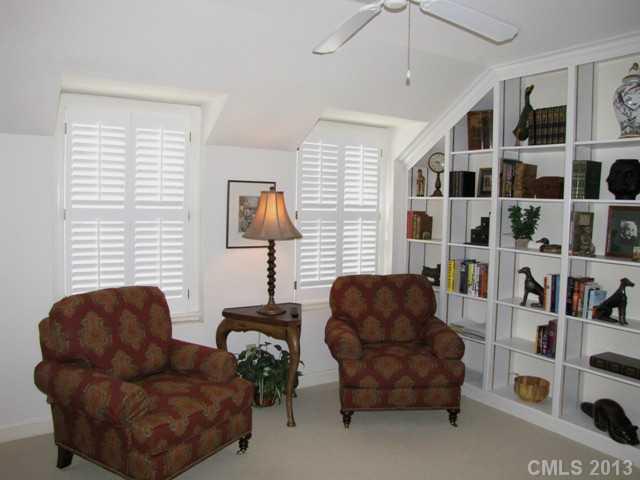 2811 Sharon View Road, Unit 25 Charlotte, NC 28210 - Photo 12 of 15 Gallery Image 12